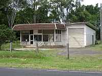 NSW - Maclean - Yamba Rd (old H1) abandoned service station (27 Feb 2010)